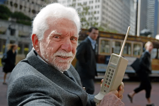 first-ever-telephone-martin-cooper
