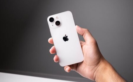iPhone 13 i